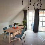 Grosses Offenes Loft Oder Kleine Gemuetliche Wohnung Mit Oder Ohne Balkon *