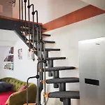 Grosses Offenes Loft Oder Kleine Gemuetliche Mit Oder Ohne Balkon *