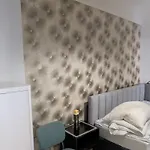 Grosses Offenes Loft Oder Kleine Gemuetliche Wohnung Mit Oder Ohne Balkon 아파트 *