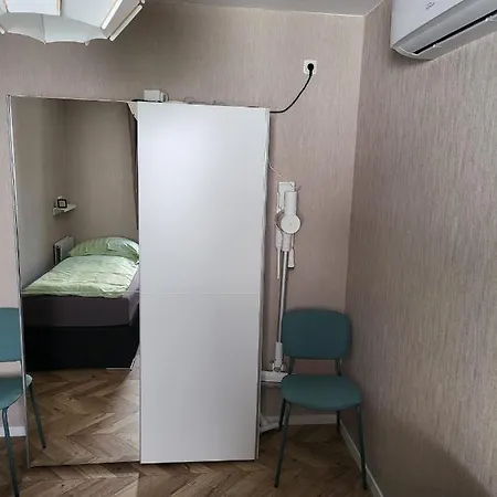 Grosses Offenes Loft Oder Kleine Gemuetliche Mit Balkon Apartament