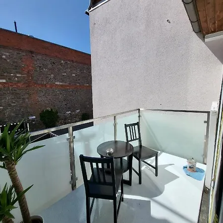 Grosses Offenes Loft Oder Kleine Gemuetliche Mit Balkon * Wolmirstedt