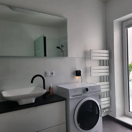 Grosses Offenes Loft Oder Kleine Gemuetliche Mit Balkon