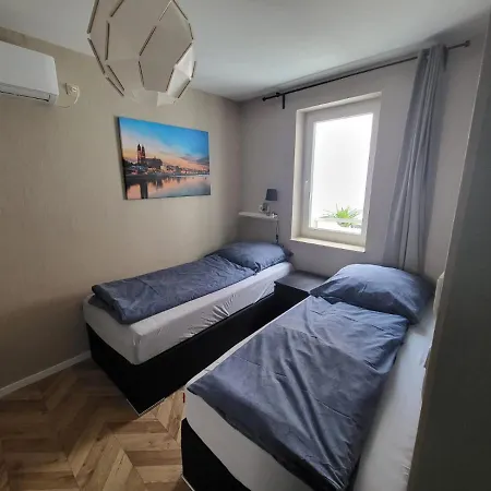 Appartement Grosses Offenes Loft Oder Kleine Gemuetliche Mit Balkon Wolmirstedt
