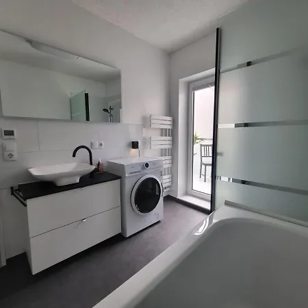 Apartament Grosses Offenes Loft Oder Kleine Gemuetliche Mit Balkon Wolmirstedt