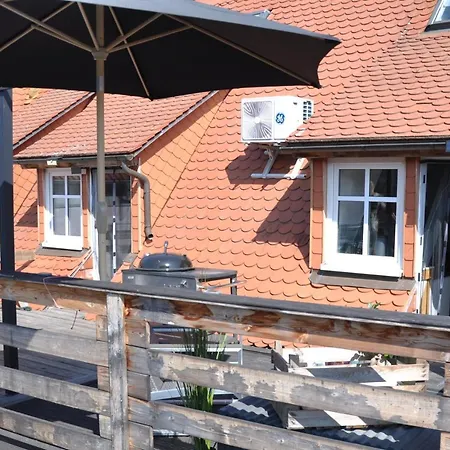 Grosses Offenes Loft Oder Kleine Gemuetliche Mit Balkon Lejlighed *