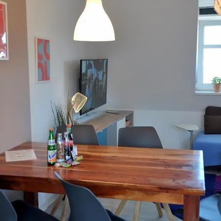 Grosses Offenes Loft Oder Kleine Gemuetliche Mit Balkon Appartement Wolmirstedt