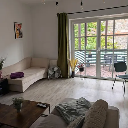 Grosses Offenes Loft Oder Kleine Gemuetliche Mit Oder Ohne Balkon Apartament