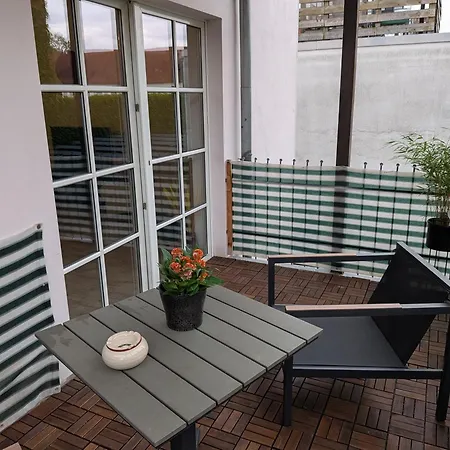 Grosses Offenes Loft Oder Kleine Gemuetliche Wohnung Mit Oder Ohne Balkon