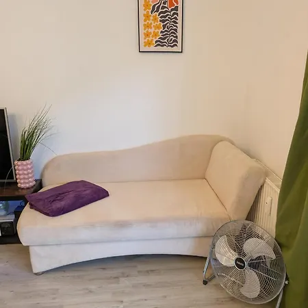 Grosses Offenes Loft Oder Kleine Gemuetliche Wohnung Mit Oder Ohne Balkon * 볼미르스테트