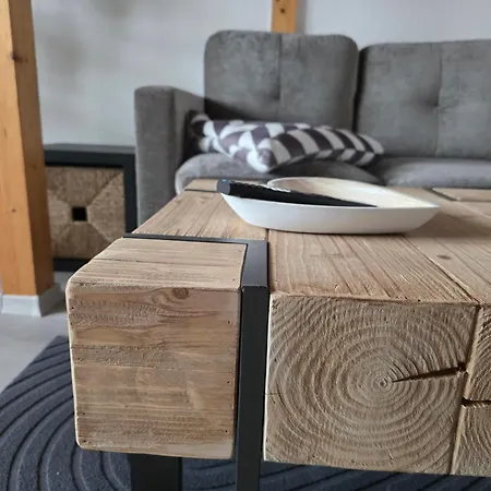 Grosses Offenes Loft Oder Kleine Gemuetliche Mit Oder Ohne Balkon *