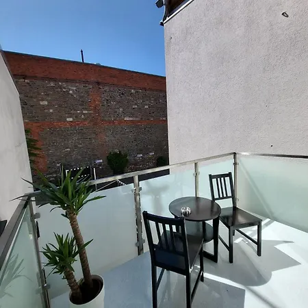 Διαμέρισμα Grosses Offenes Loft Oder Kleine Gemuetliche Mit Oder Ohne Balkon *