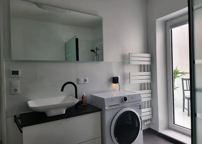 Grosses Offenes Loft Oder Kleine Gemuetliche Wohnung Mit Oder Ohne Balkon