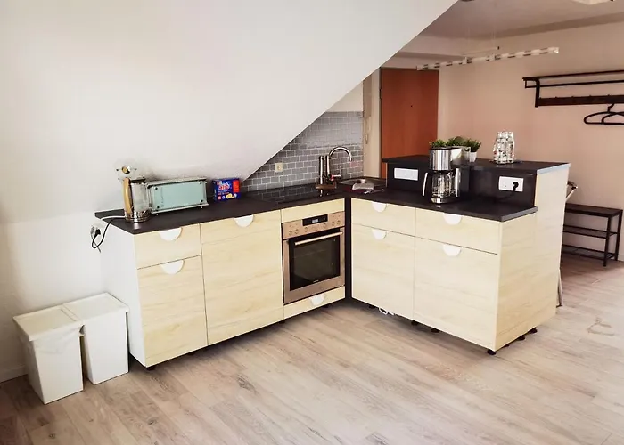 Grosses Offenes Loft Oder Kleine Gemuetliche Mit Balkon * Wolmirstedt