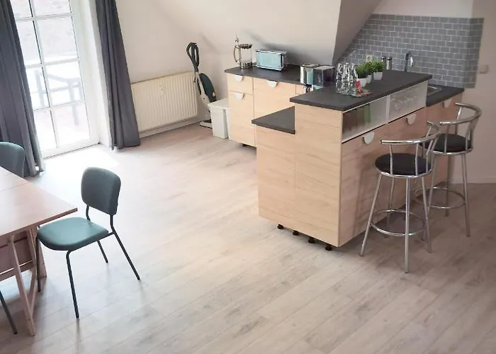 アパート Grosses Offenes Loft Oder Kleine Gemuetliche Wohnung Mit Oder Ohne Balkon