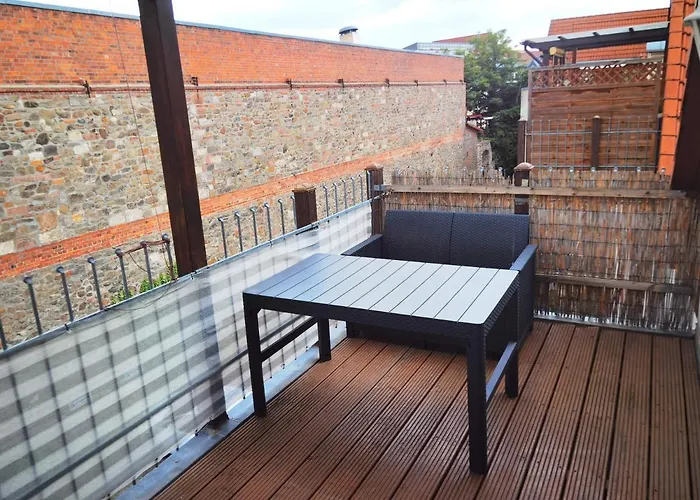 Grosses Offenes Loft Oder Kleine Gemuetliche Wohnung Mit Oder Ohne Balkon アパート Wolmirstedt