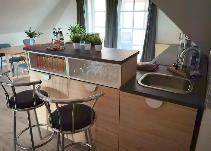 Grosses Offenes Loft Oder Kleine Gemuetliche Mit Balkon