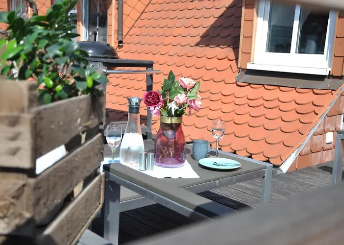 Grosses Offenes Loft Oder Kleine Gemuetliche Mit Balkon